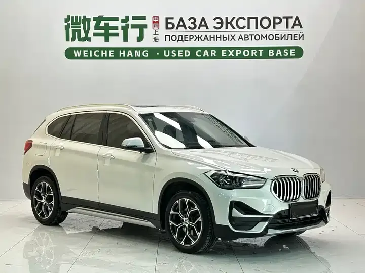 BMW X1 2022 sDrive20Li exclusive type 3
