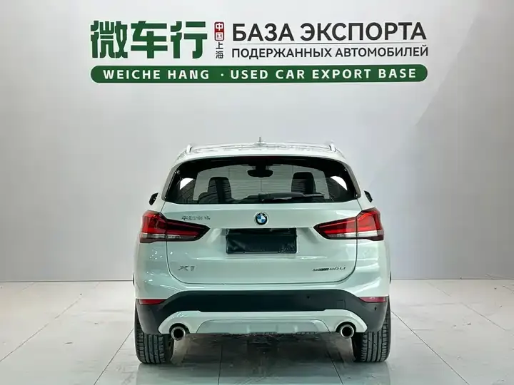 BMW X1 2022 sDrive20Li exclusive type 6