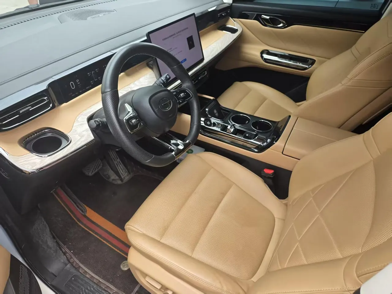 GAC Trumpchi 2024 E8 2.0 150km MAX Automatic Transmission 5