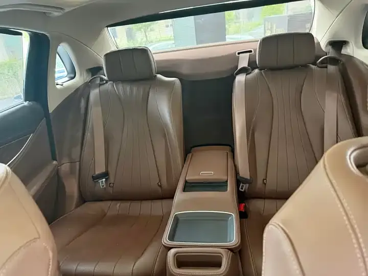 Mercedes Benz E Class 2022 E 300 L Luxury Model 7