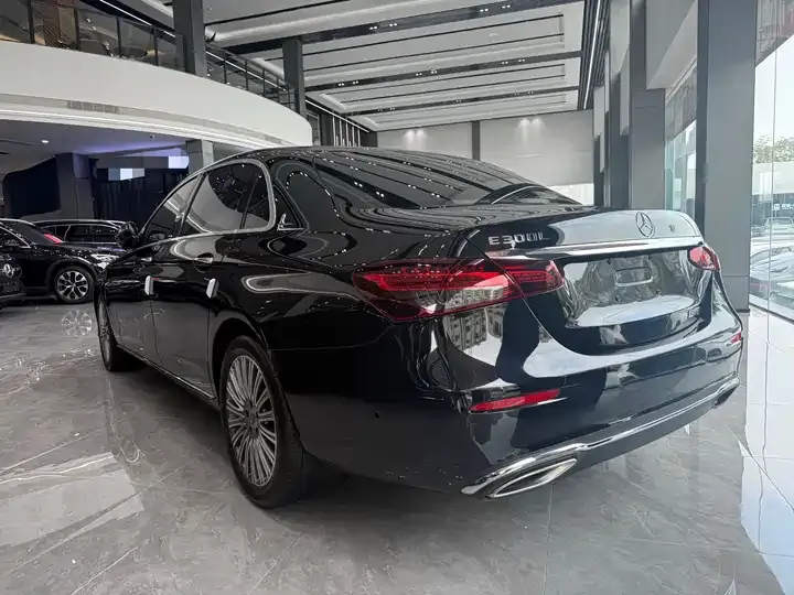 Mercedes Benz E Class 2022 E 300 L Luxury Model 9