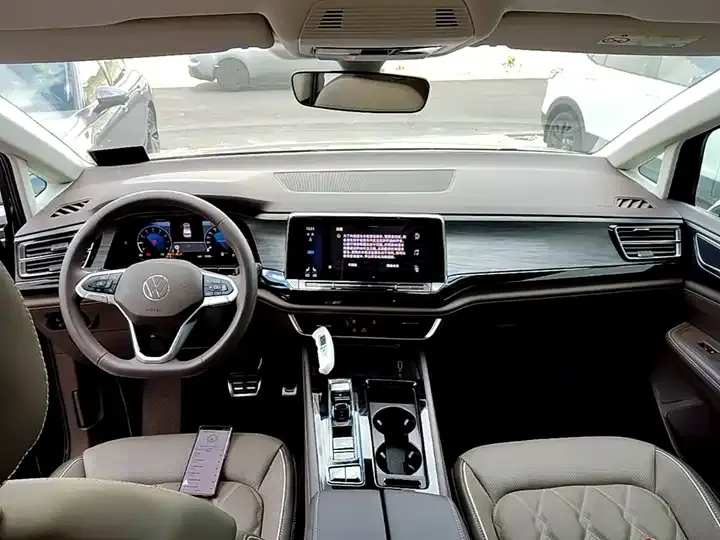 Weiran 2024 380TSI Distinguished Edition 10