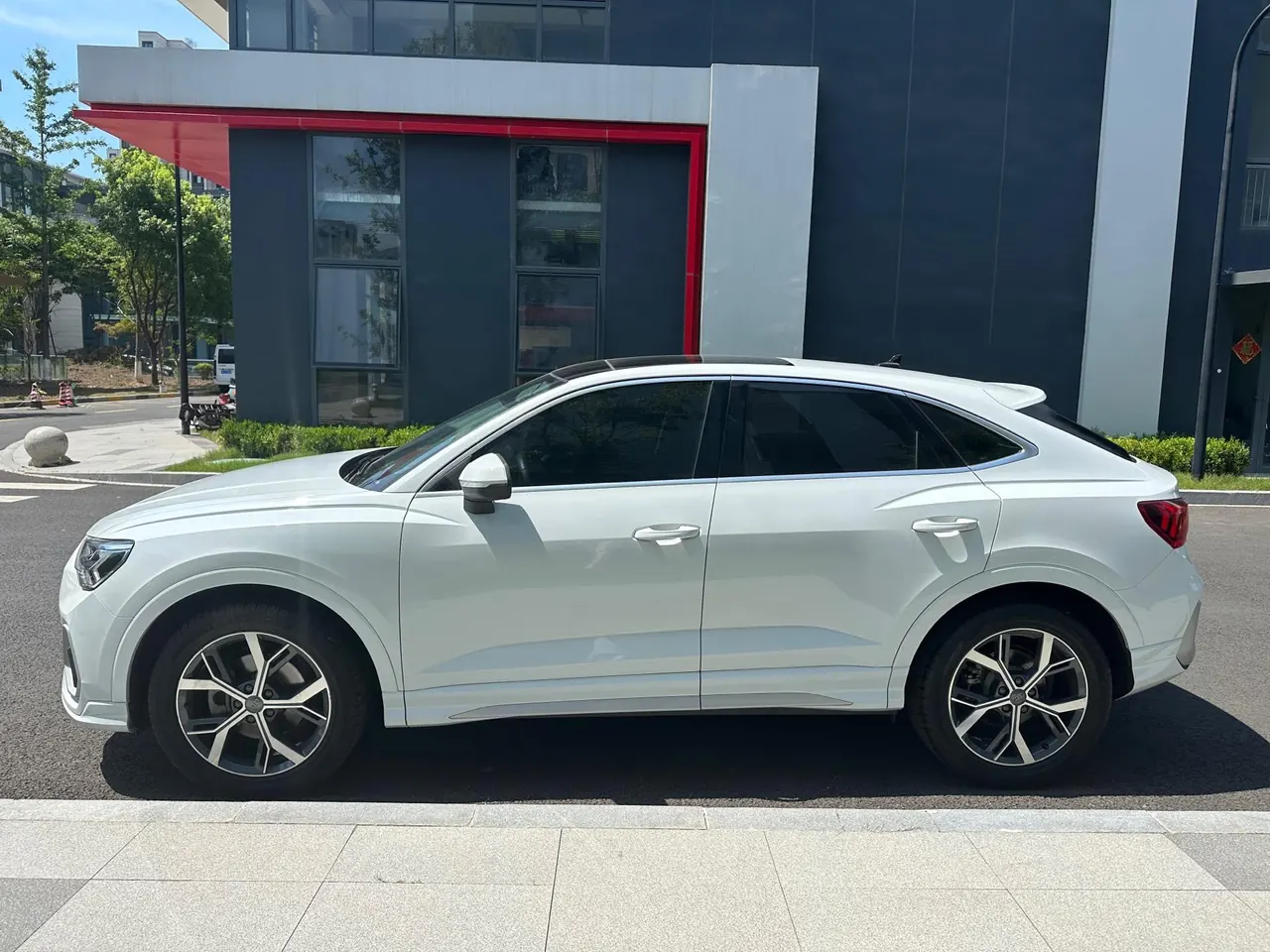 Audi 2020 Q3 Sportback 2.0TFSI 40TFSI Fashion Automatic 3
