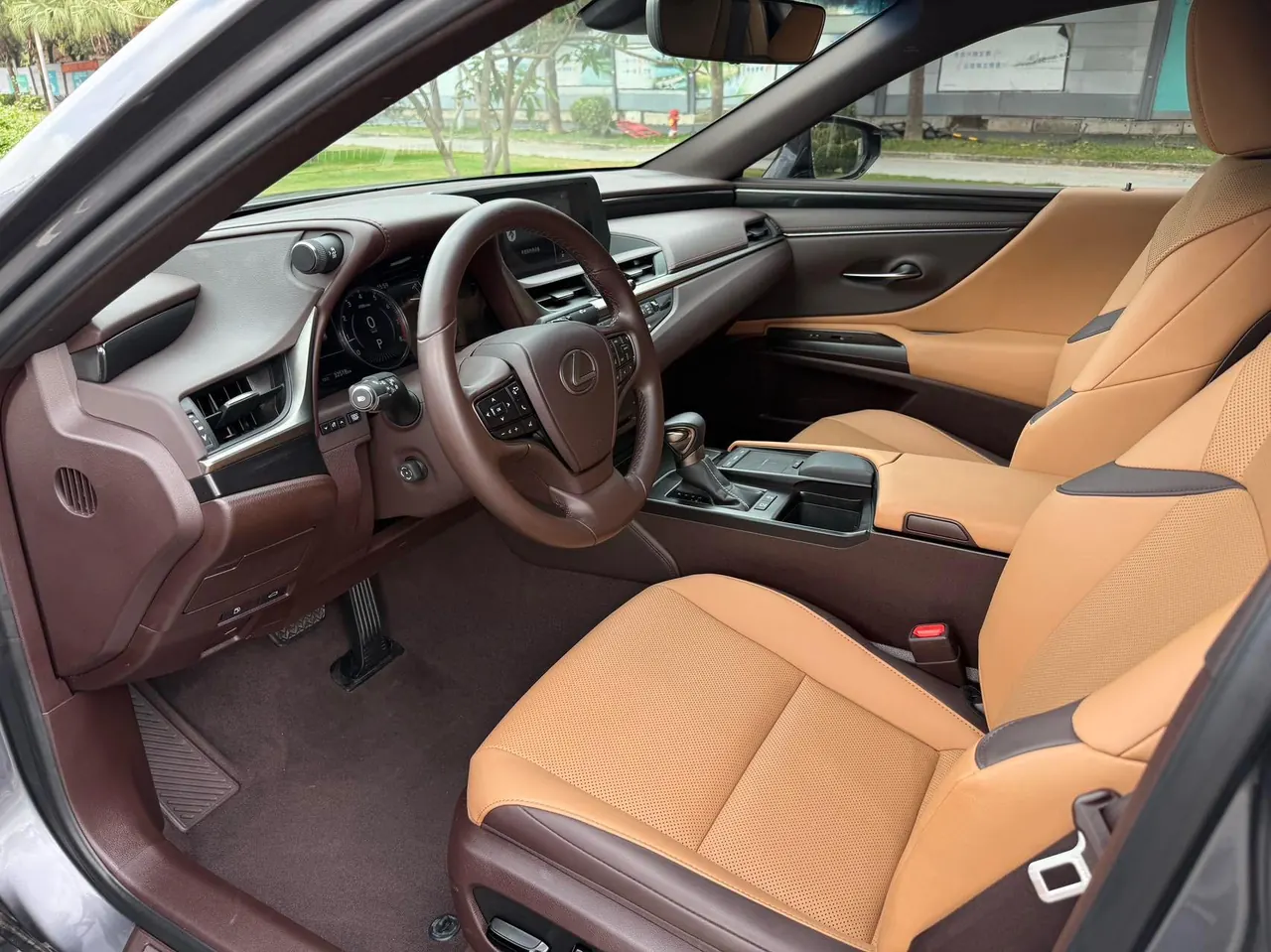 Lexus ES (Imported) 2020 ES200 2.0 Stepless Premium Edition Automatic Gear 7