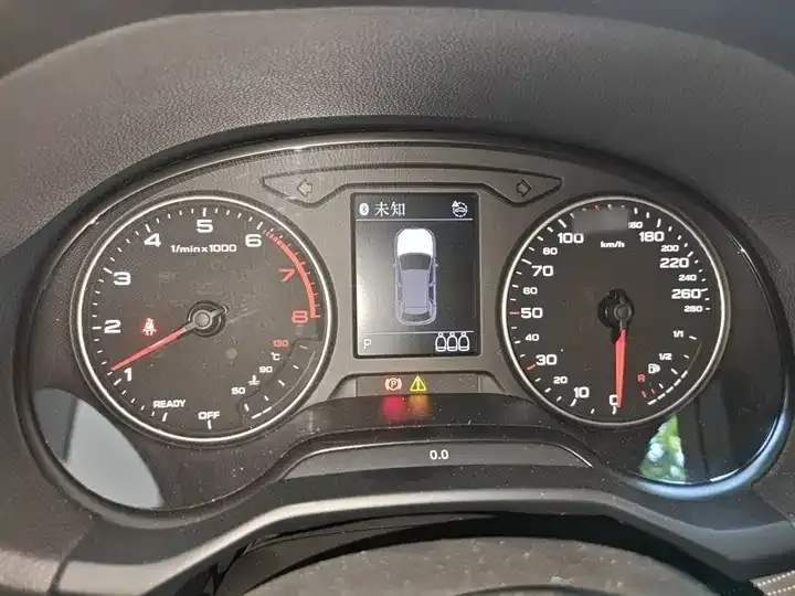 Audi Q2L 2022 35 TFSI Fashion Dynamic 4