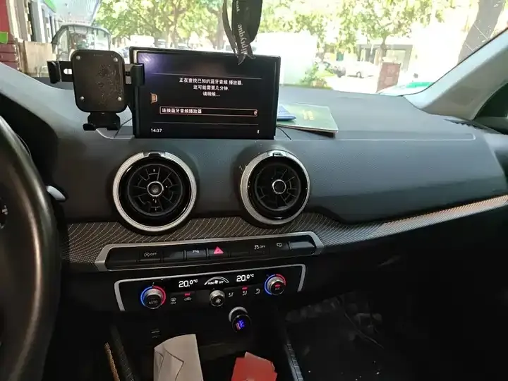 Audi Q2L 2022 35 TFSI Fashion Dynamic 6