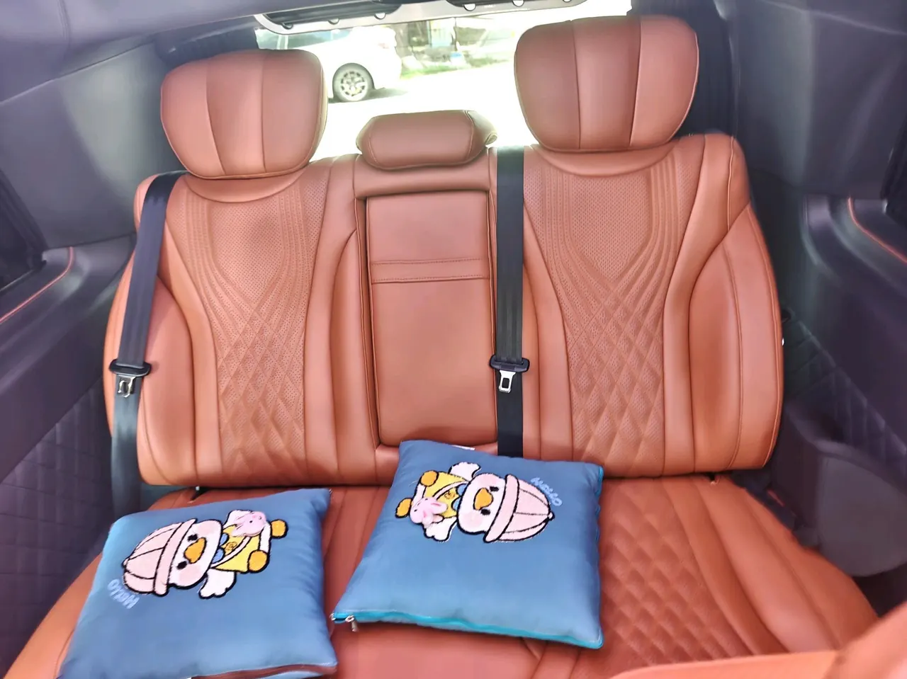 Mercedes Benz V 2022V 260 L 2.0T Deluxe Edition Automatic Gear 6