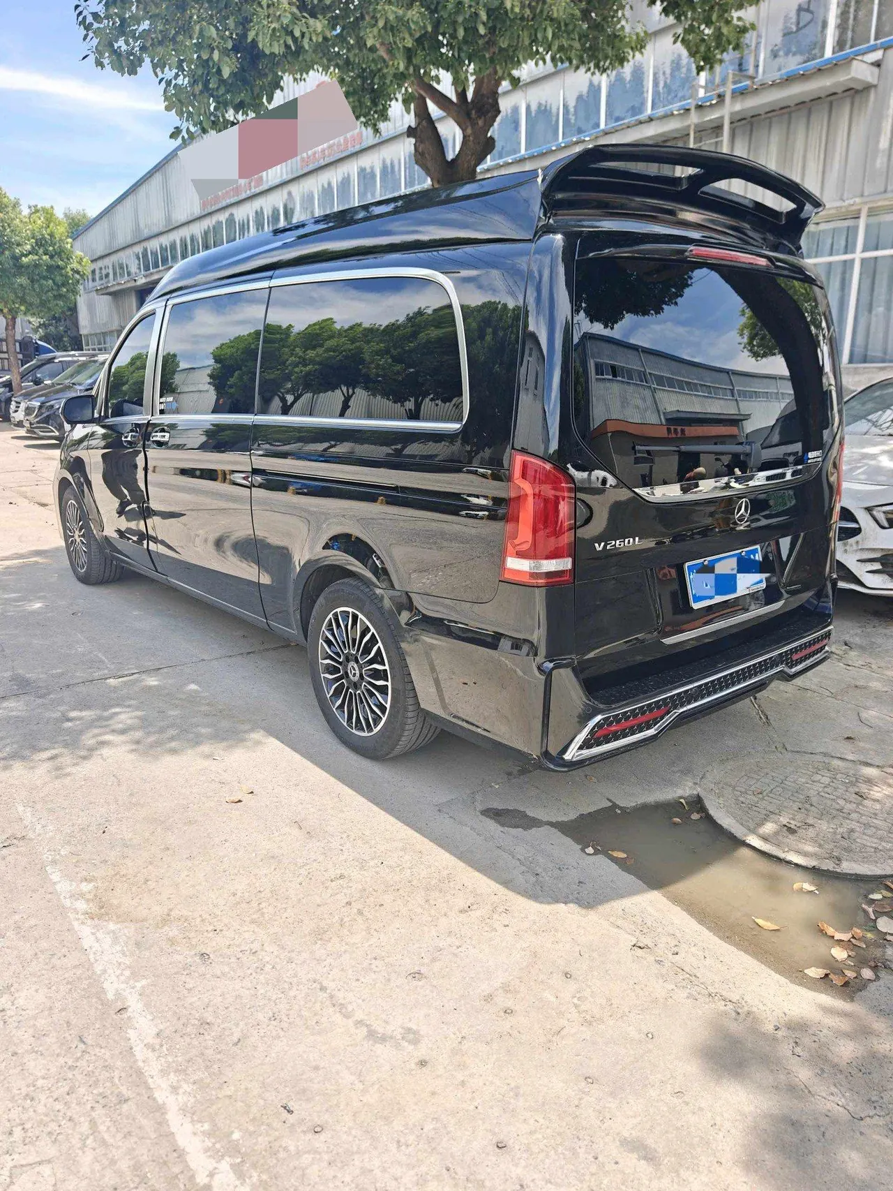 Mercedes Benz V 2022V 260 L 2.0T Deluxe Edition Automatic Gear 9