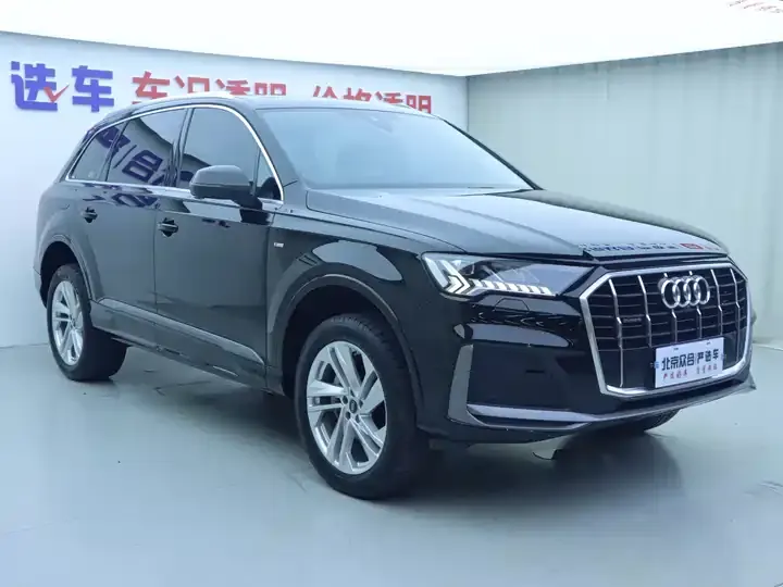 Audi Q7 2023 45 TFSI quattro S line Sport 2
