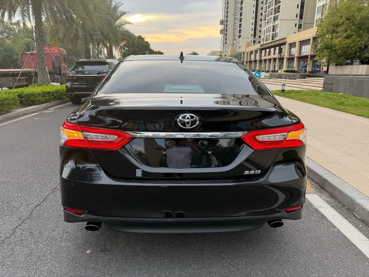 Toyota 2021 Camry 2.5G Deluxe Edition Automatic Gear 14