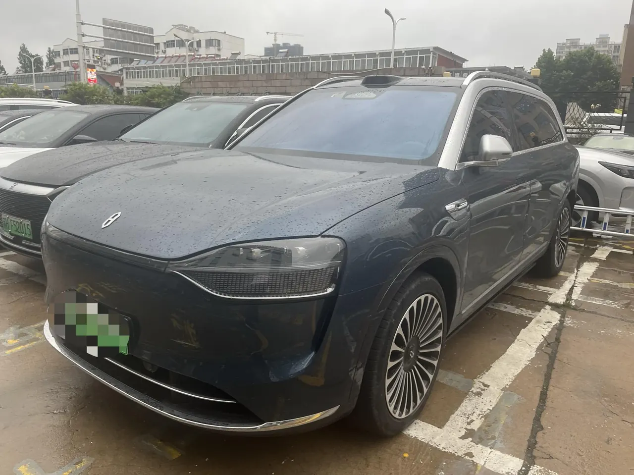 Открыть галерею: AITO 2024 AITO M9 extended range Ultra 42kWh automatic gear