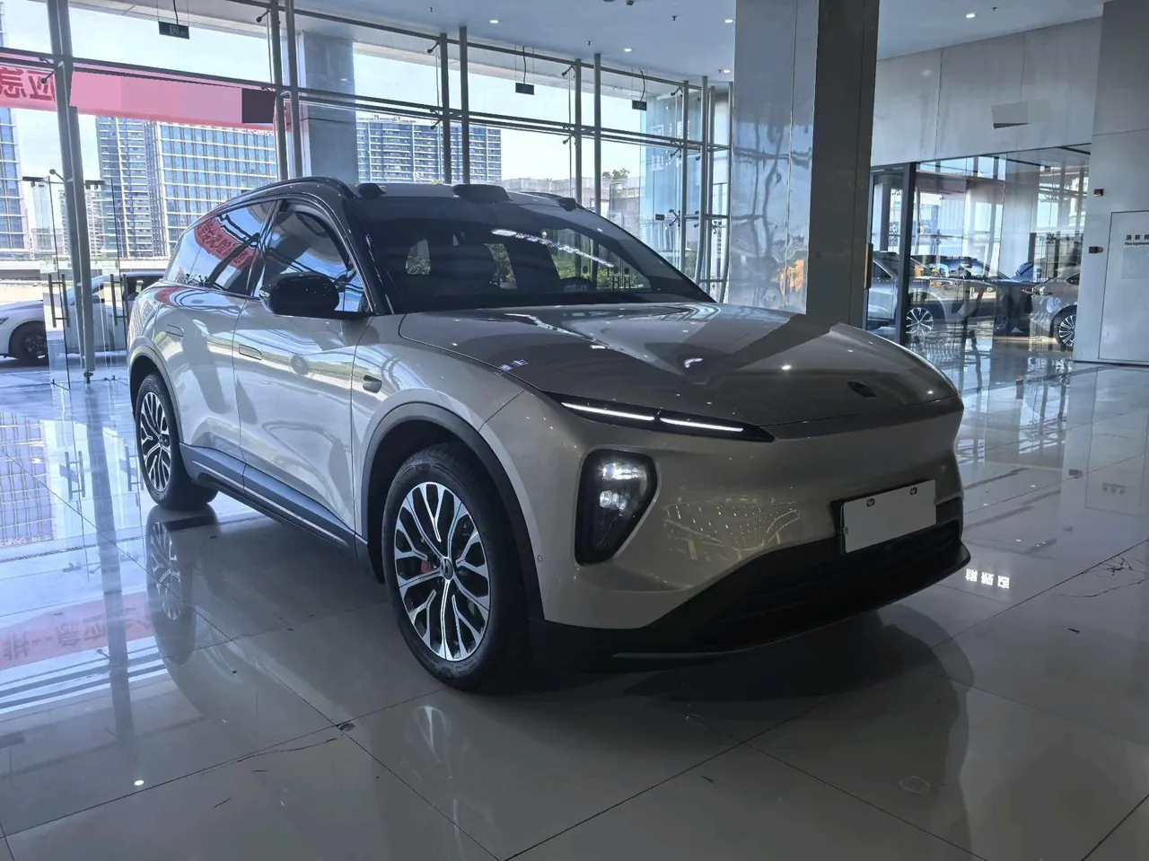 NIO 2023 ES6 75kWh automatic gear 2