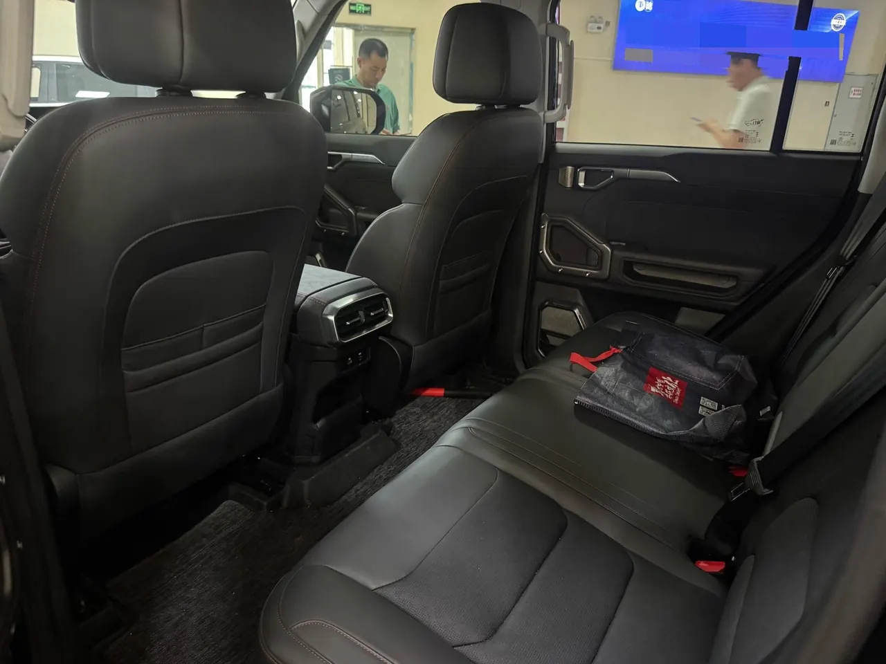Jetour 2023 Travelers 1.5T Two-Drive Discovery PRO Automatic Gear 4