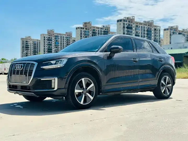 Открыть галерею: Audi Q2L e-tron 2019 Q2L e-tron Pure Electric Intelligence