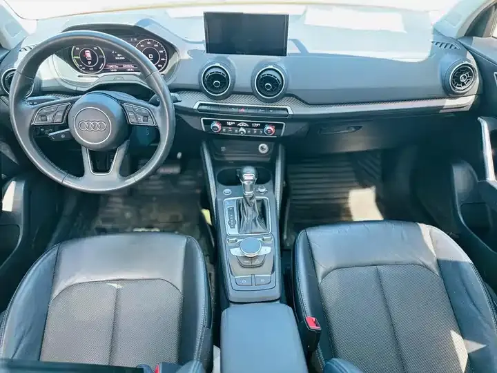 Audi Q2L e-tron 2019 Q2L e-tron Pure Electric Intelligence 10