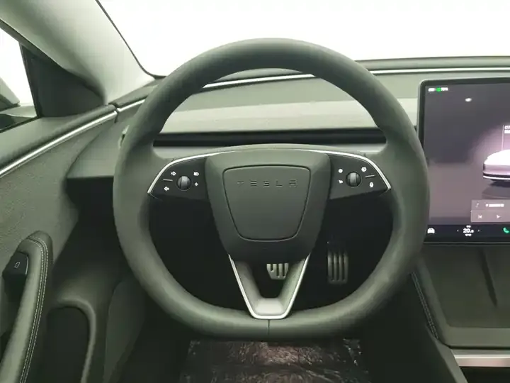 Model 3 2023 rear-wheel drive version 11