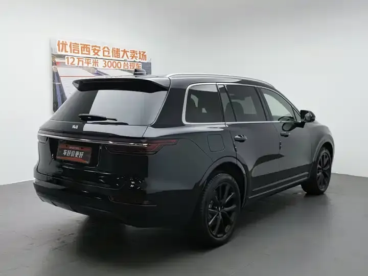 Li ONE 2021 extended 6-seat version 2