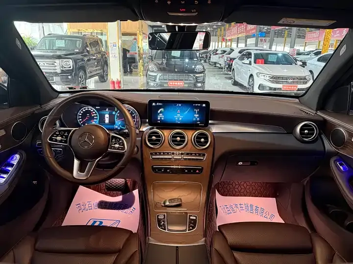 Mercedes Benz GLC 2021 GLC 260 L 4MATIC Luxury 12