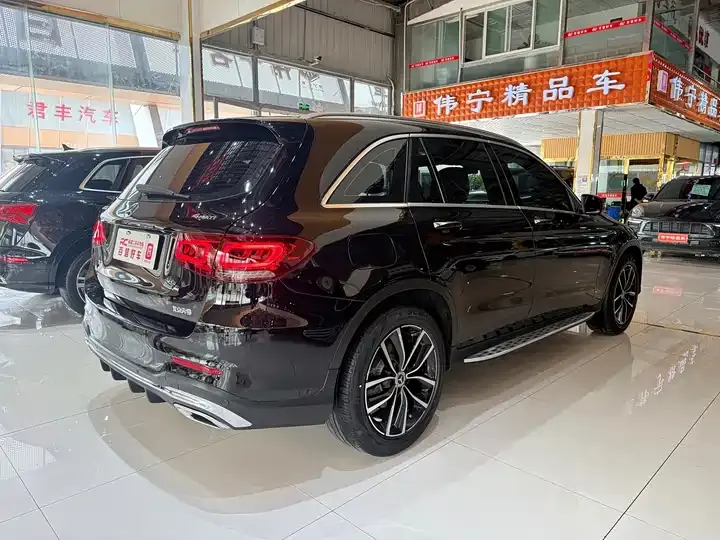 Mercedes Benz GLC 2021 GLC 260 L 4MATIC Luxury 6