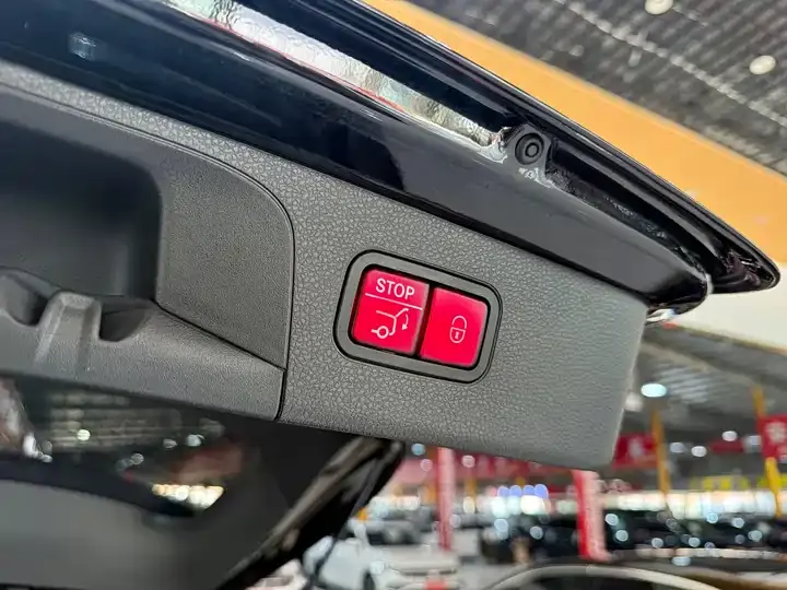 Mercedes Benz GLC 2021 GLC 260 L 4MATIC Luxury 8