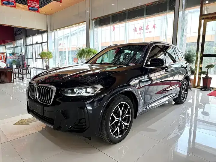Open image lightbox: BMW X3 2022 xDrive25i M sports suit