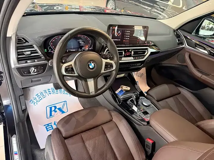 BMW X3 2022 xDrive25i M sports suit 11