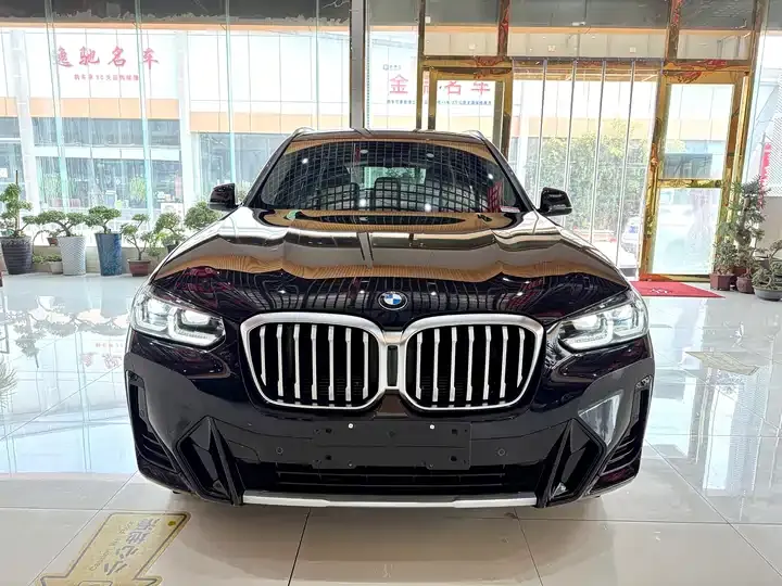 BMW X3 2022 xDrive25i M sports suit 2