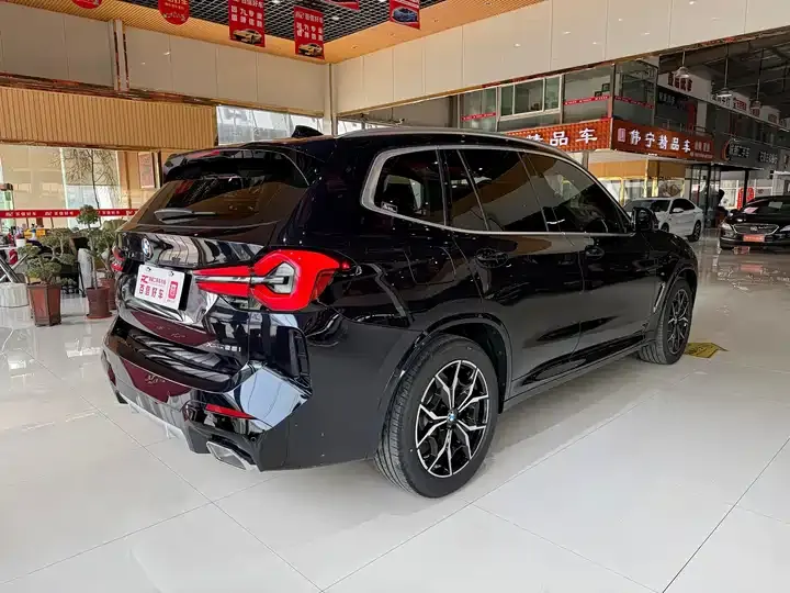 BMW X3 2022 xDrive25i M sports suit 5