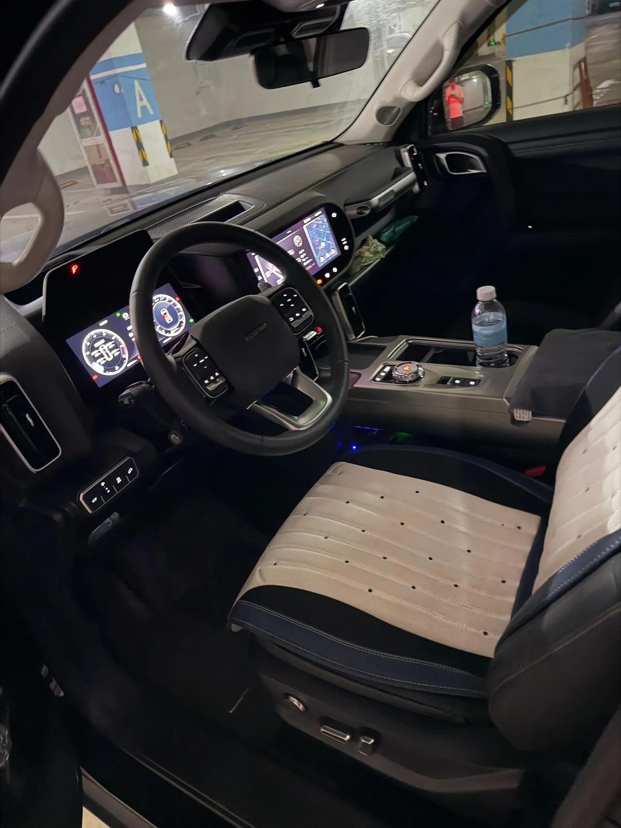 Haval 2024 big dog 2.0T Chinese garden dog version automatic gear 4