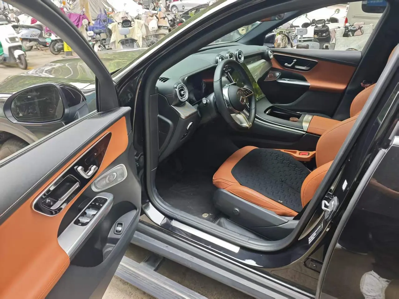 Mercedes Benz 2024 GLC 260 L 4MATIC 48V 2.0T Dynamic 5-seat Automatic Gear 4
