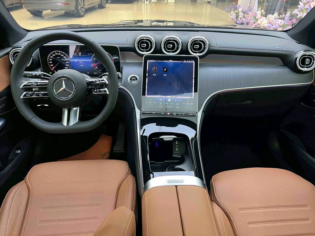 Mercedes Benz 2024 GLC 260 L 4MATIC 48V 2.0T Dynamic 5-seat Automatic Gear 5