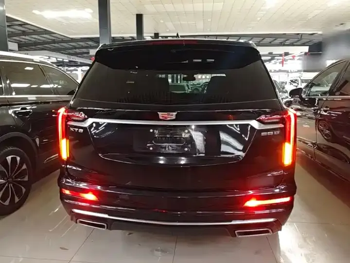 Cadillac XT6 2022 2.0T 7-seat 2-drive luxury model 6