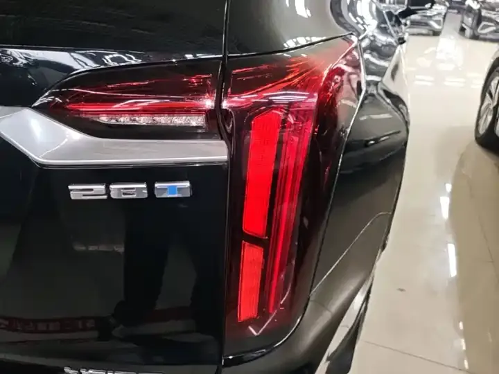 Cadillac XT6 2022 2.0T 7-seat 2-drive luxury model 8