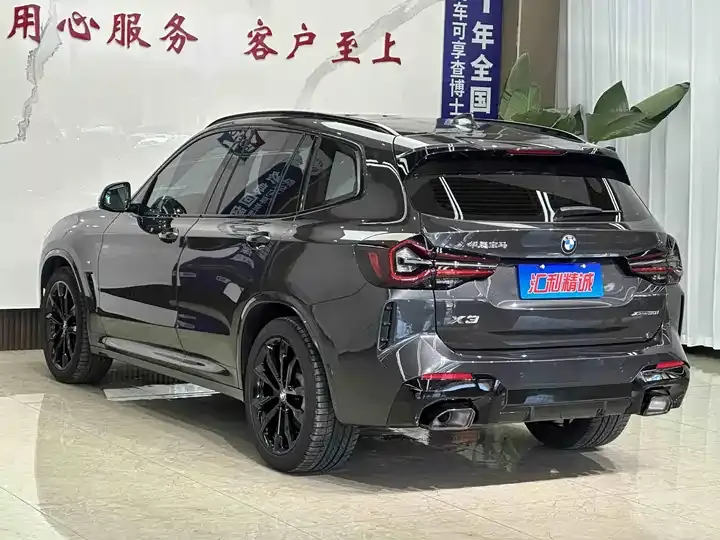 BMW X3 2022 xDrive30i Leading M Obsidian Night Suit 4