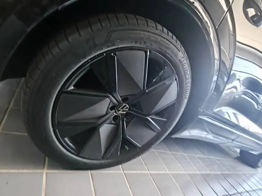 Volkswagen Touareg (Imported) 2026 Touareg 3.0TSI Sharp Edition Obsidian Black Sports Suit Automatic Gear 2