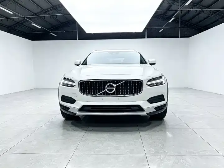 Volvo V90 2024 Cross Country B5 AWD Zhiyuan Edition 4
