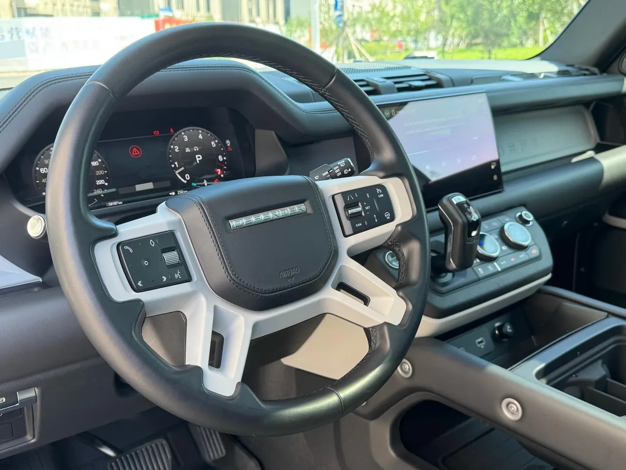 Land Rover Guard (Imported) 2023 Guard 90 48V 3.0T P400 XS Automatic Gear 8