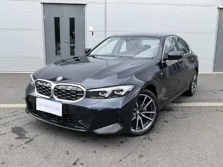 BMW 3 Series 2025 325i M Sports Suit - View 1