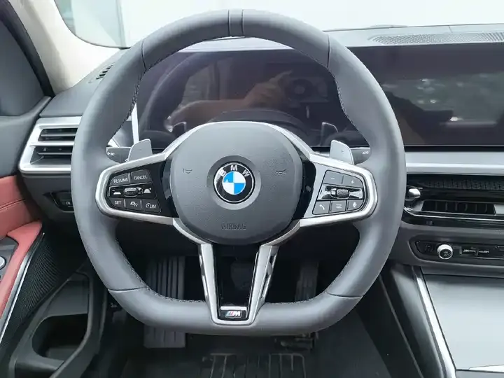 BMW 3 Series 2025 325i M Sports Suit 10