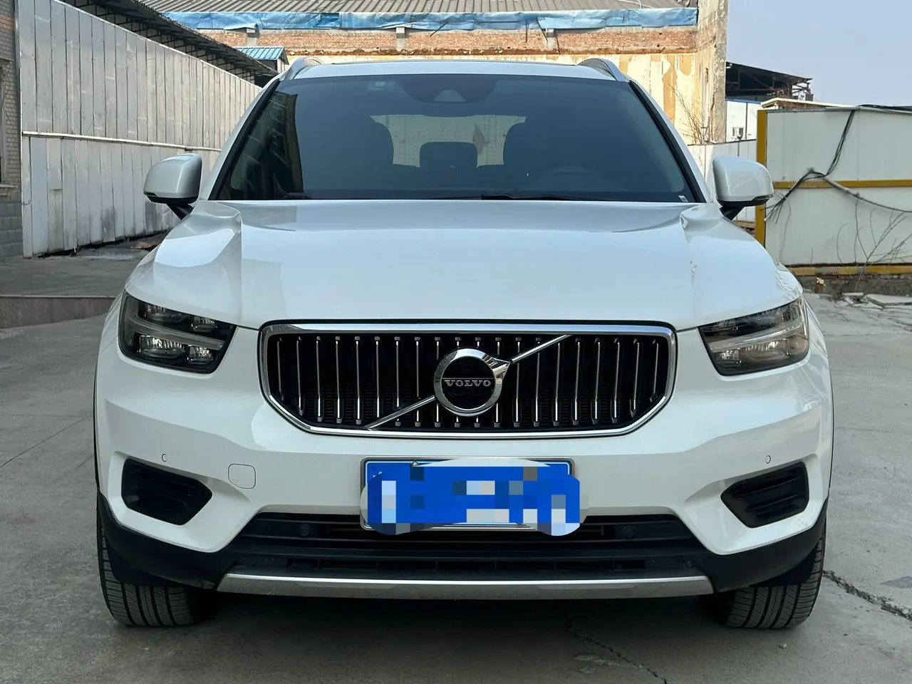 Volvo 2021 XC40 2.0T T4 4-wheel drive Zhiyuan Deluxe Edition Automatic Gear 2