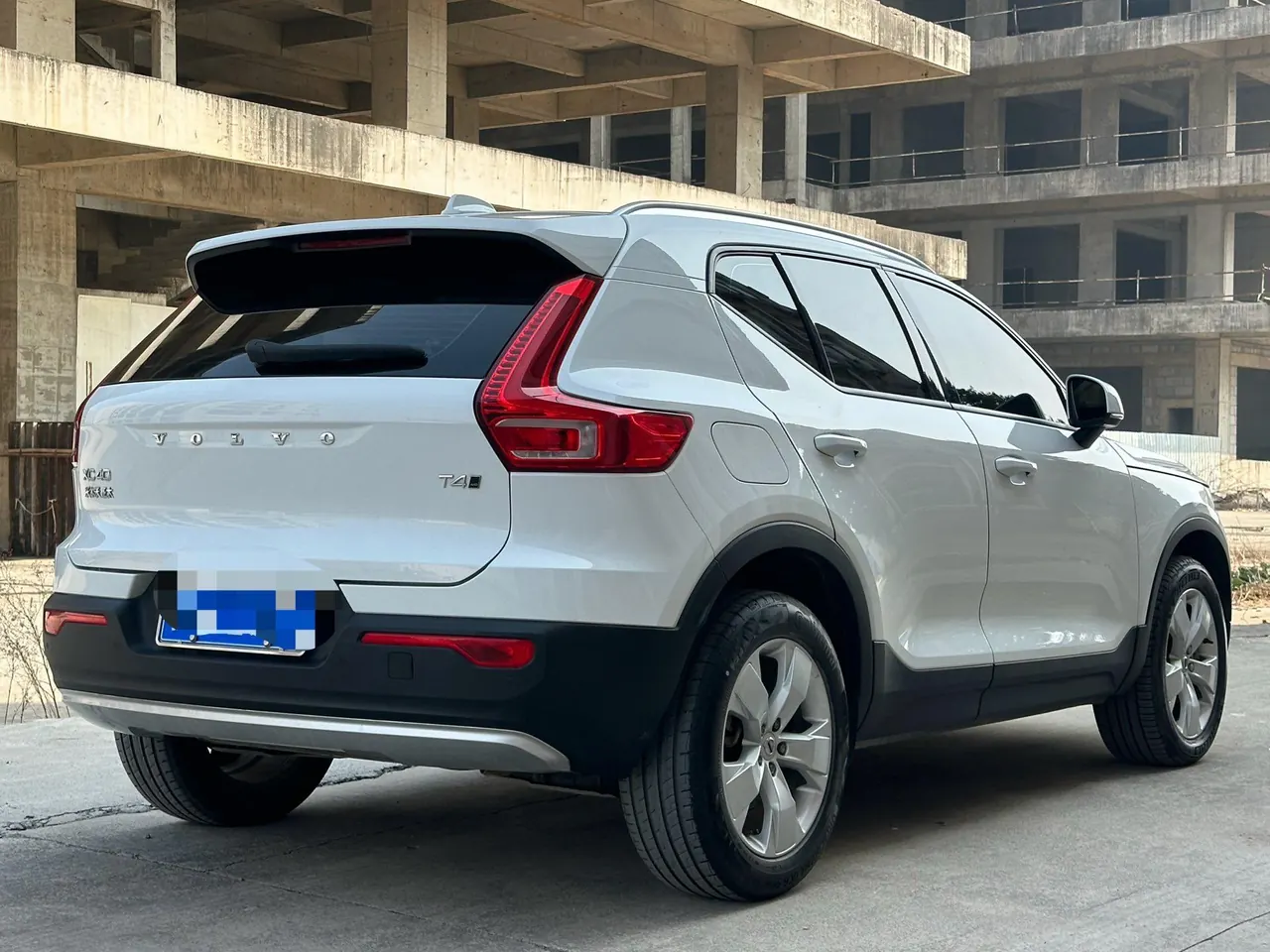 Volvo 2021 XC40 2.0T T4 4-wheel drive Zhiyuan Deluxe Edition Automatic Gear 7
