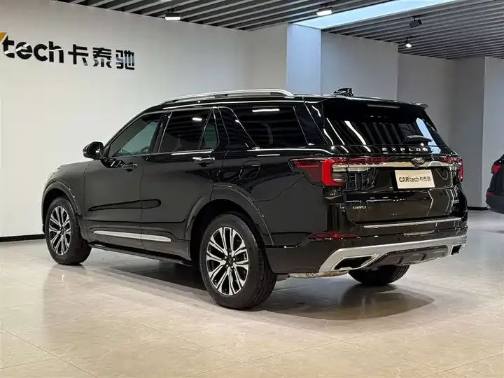 Explorer 2024 2.3T EcoBoost 4-wheel titanium version 6 4