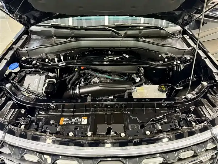 Explorer 2024 2.3T EcoBoost 4-wheel titanium version 6 8