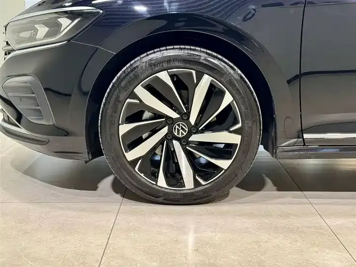 Passat 2025 outstanding 330TSI Elite Edition 10