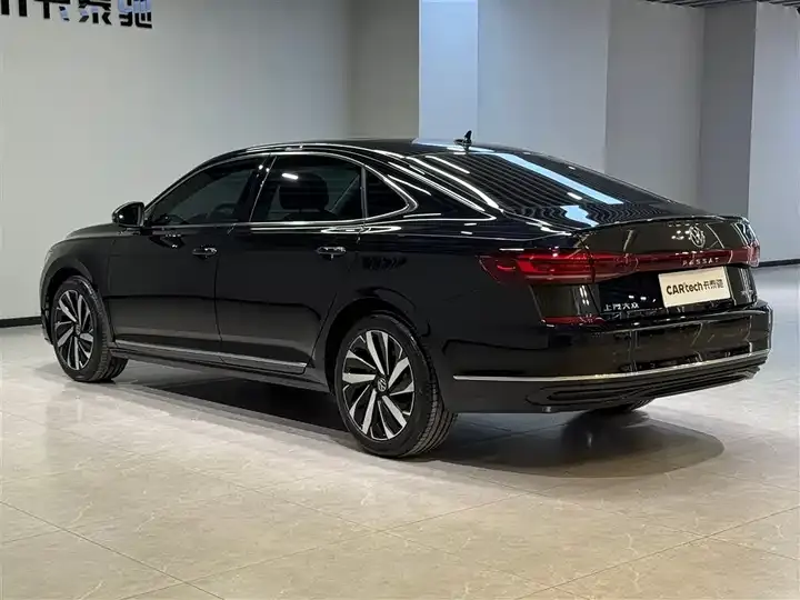 Passat 2025 outstanding 330TSI Elite Edition 6