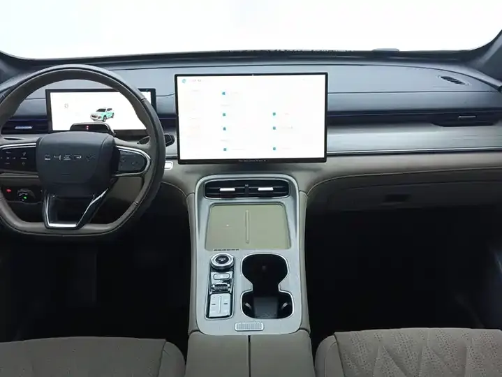 Ruihu 8 PLUS 2025 290TGDI DCT Premium Edition 12
