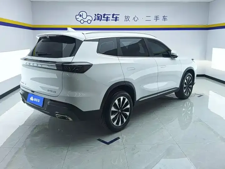 Ruihu 8 PLUS 2025 290TGDI DCT Premium Edition 3