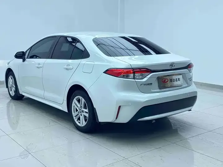 Levin 2022 185T CVT Luxury Edition 4