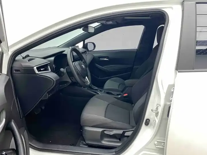 Levin 2022 185T CVT Luxury Edition 7