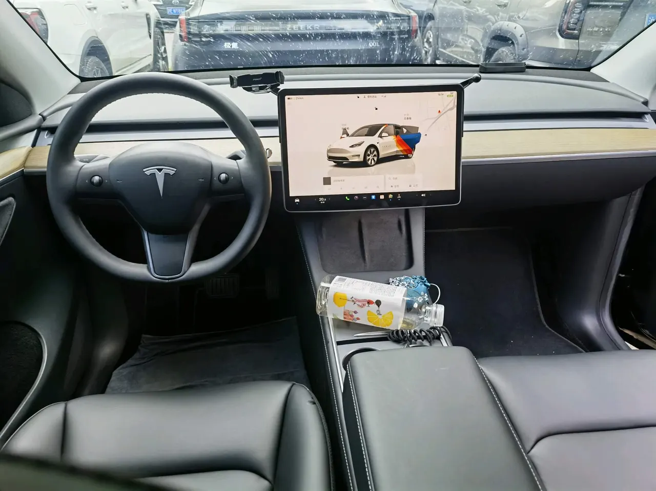 Tesla 2022 Model Y rear-wheel drive version (facelift) automatic gear 3